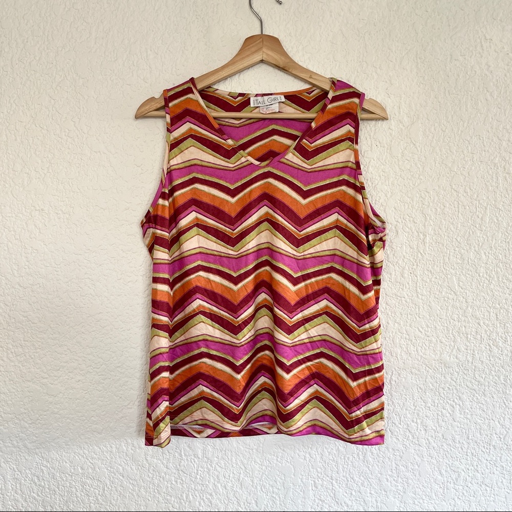 VINTAGE FUNKY Y2K WAVE TANK TOP